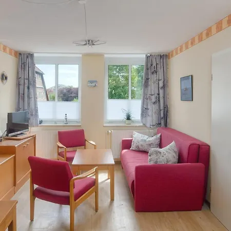 8 Apartment