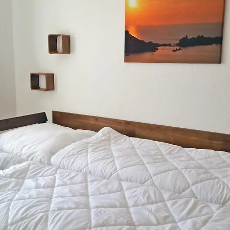 Διαμέρισμα 8 *